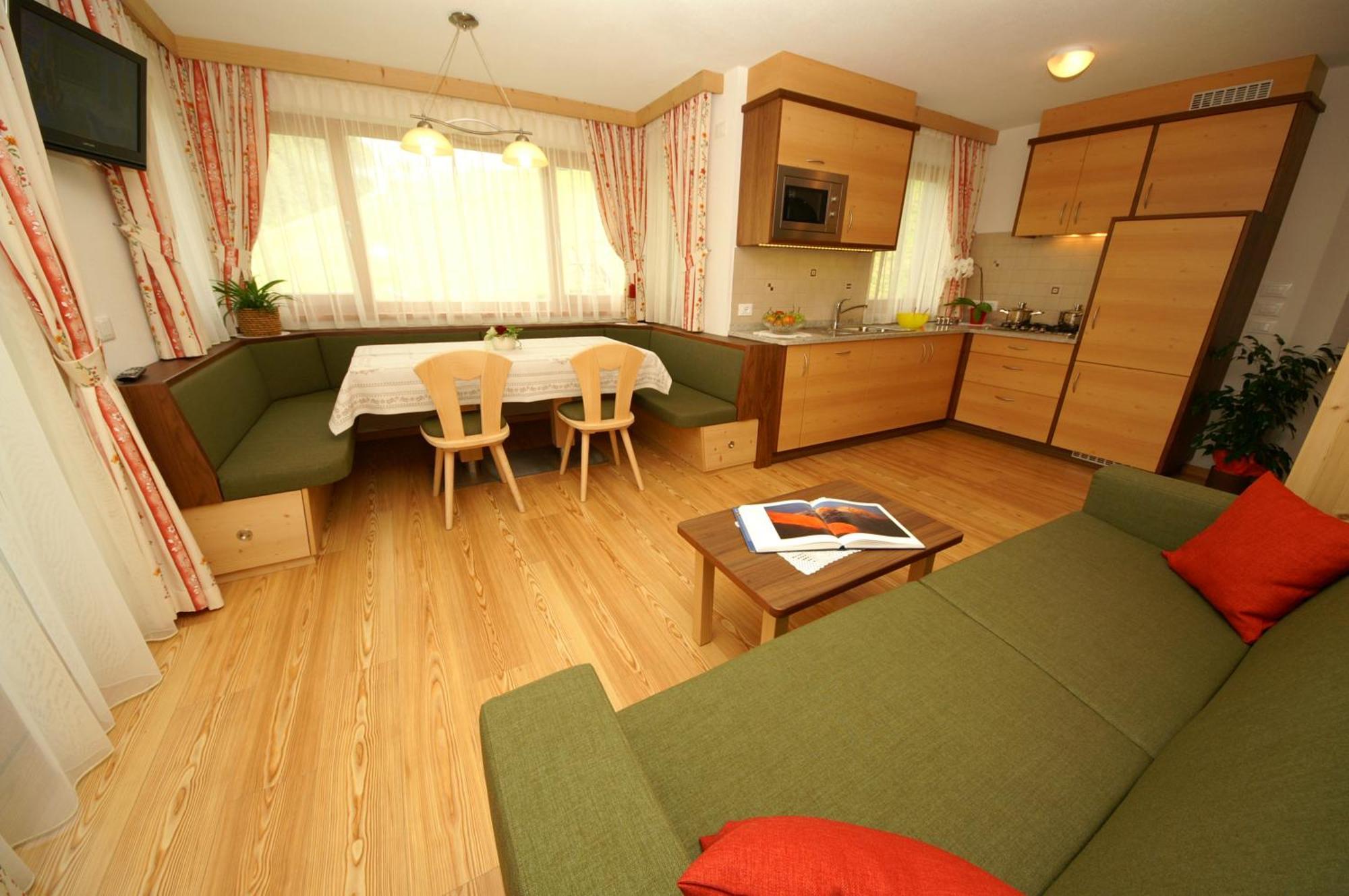 Miribunghof Apartment La Valle Bagian luar foto