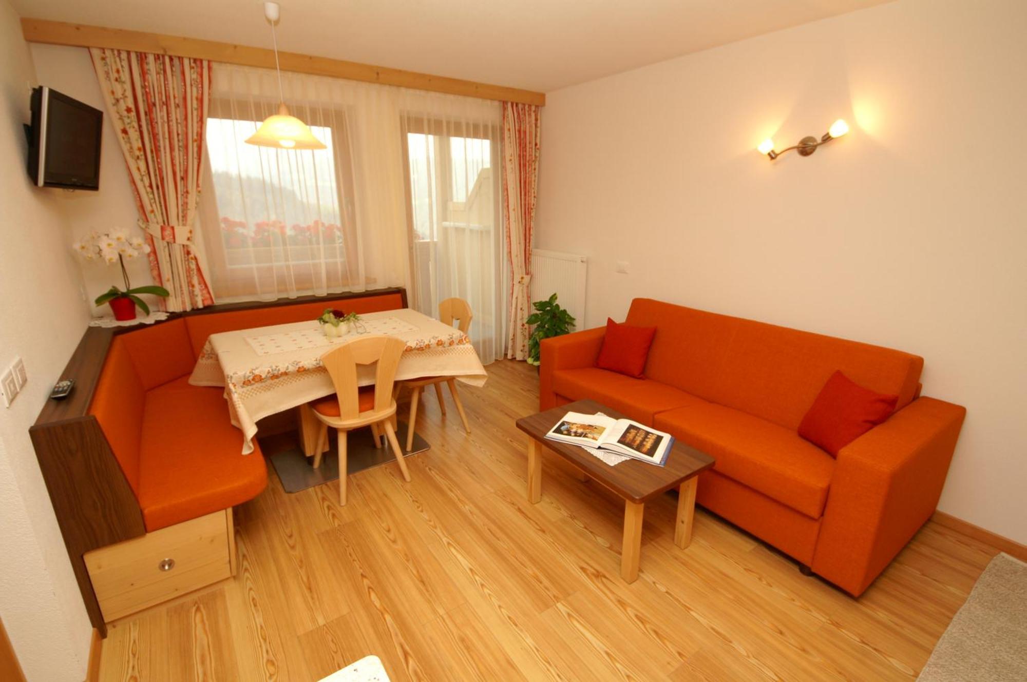 Miribunghof Apartment La Valle Bagian luar foto