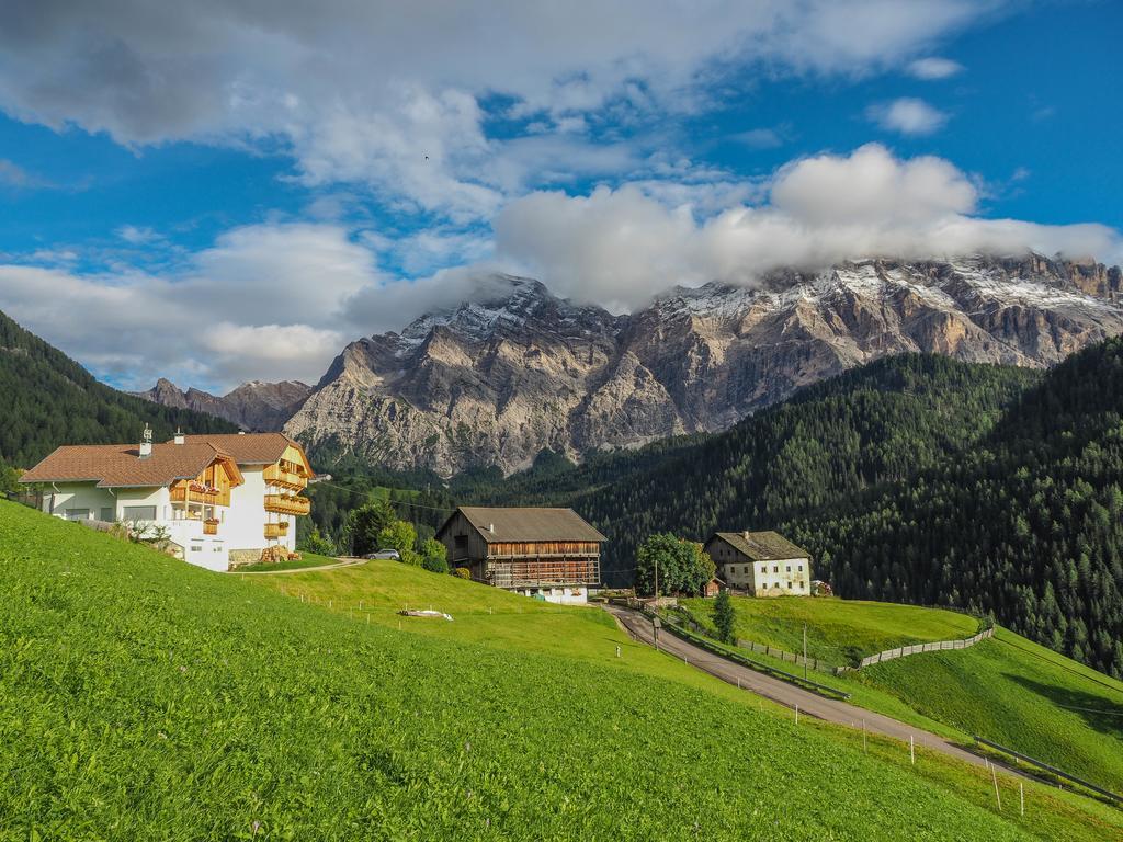 Miribunghof Apartment La Valle Bagian luar foto