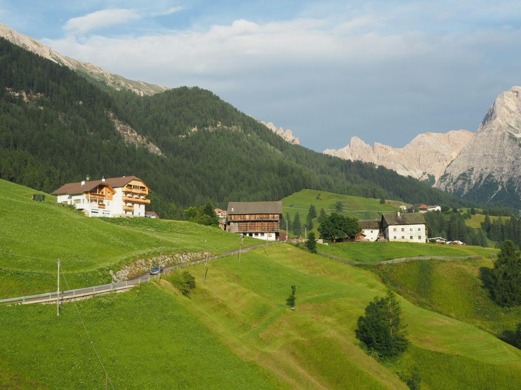 Miribunghof Apartment La Valle Bagian luar foto