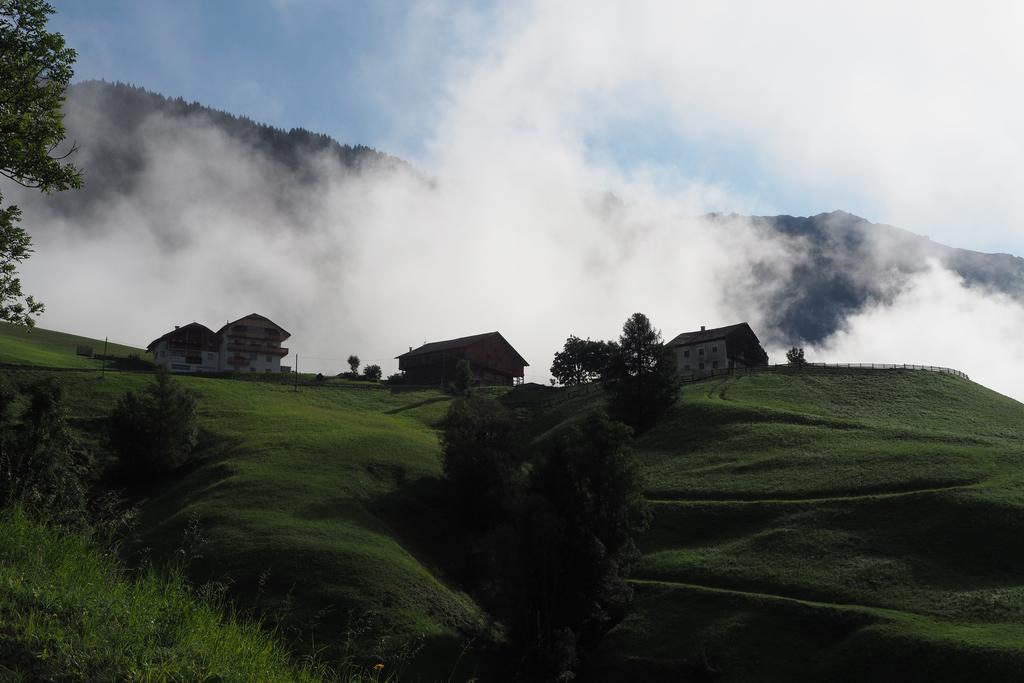 Miribunghof Apartment La Valle Bagian luar foto
