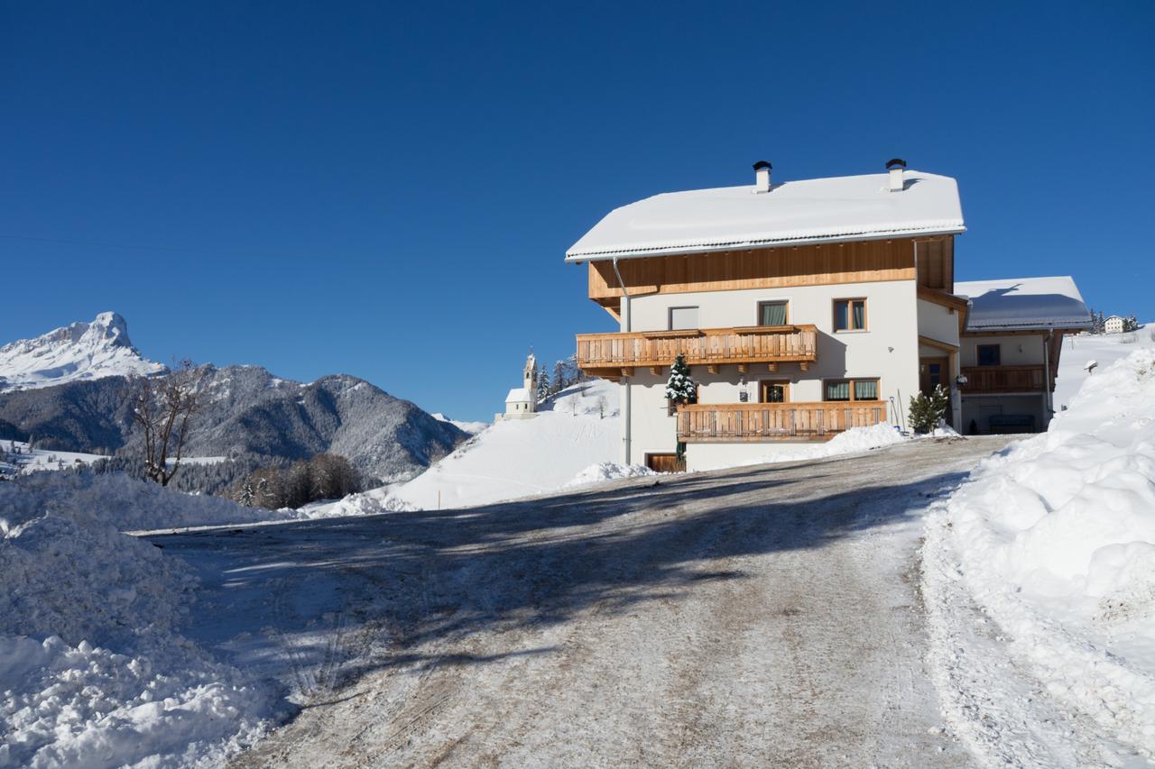 Miribunghof Apartment La Valle Bagian luar foto