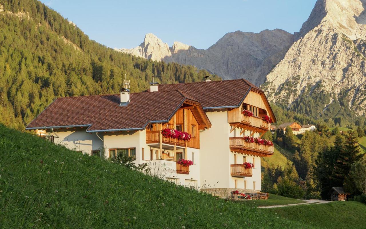 Miribunghof Apartment La Valle Bagian luar foto